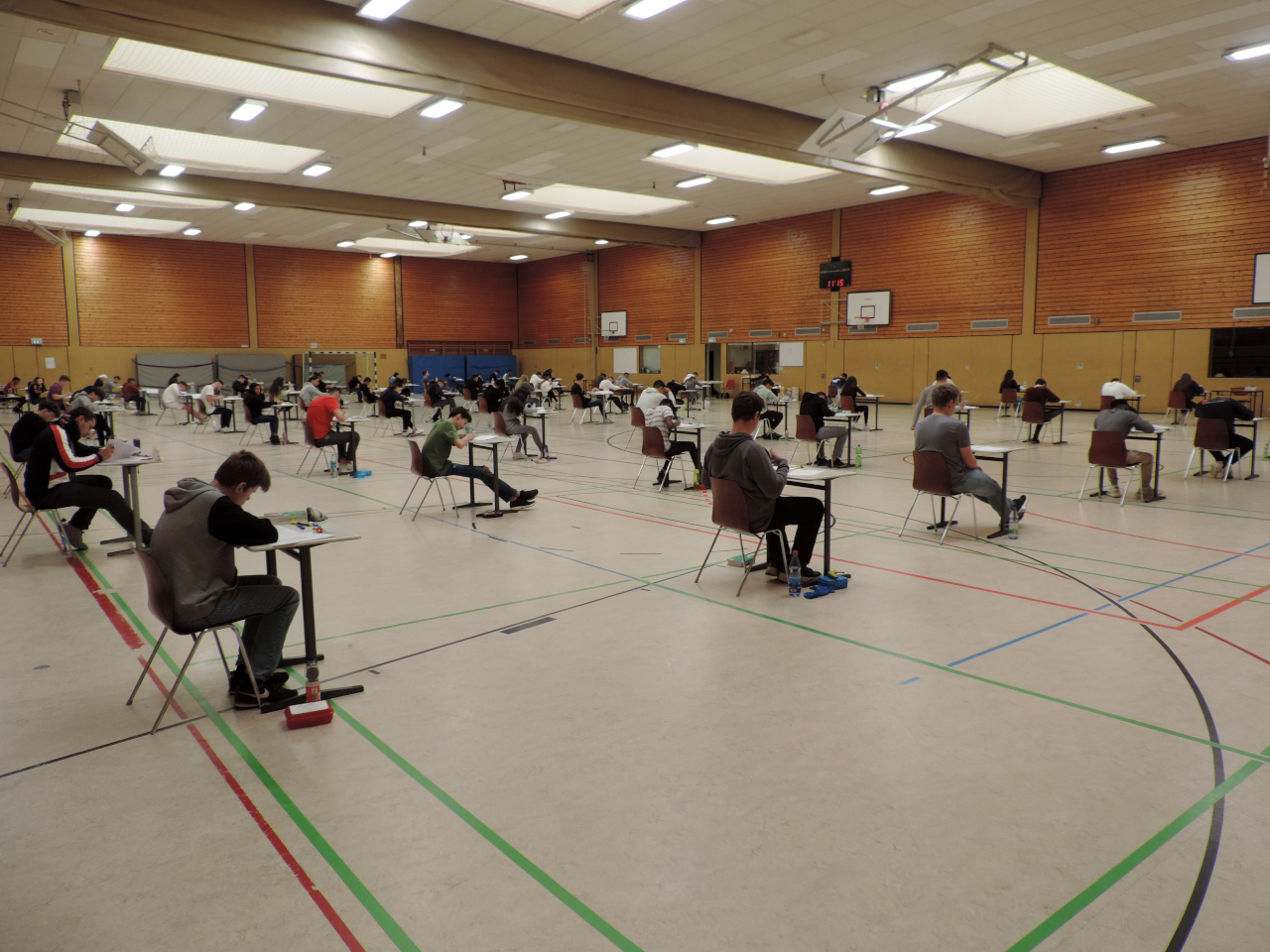 Abschlussprüfungen in der H9 und R10