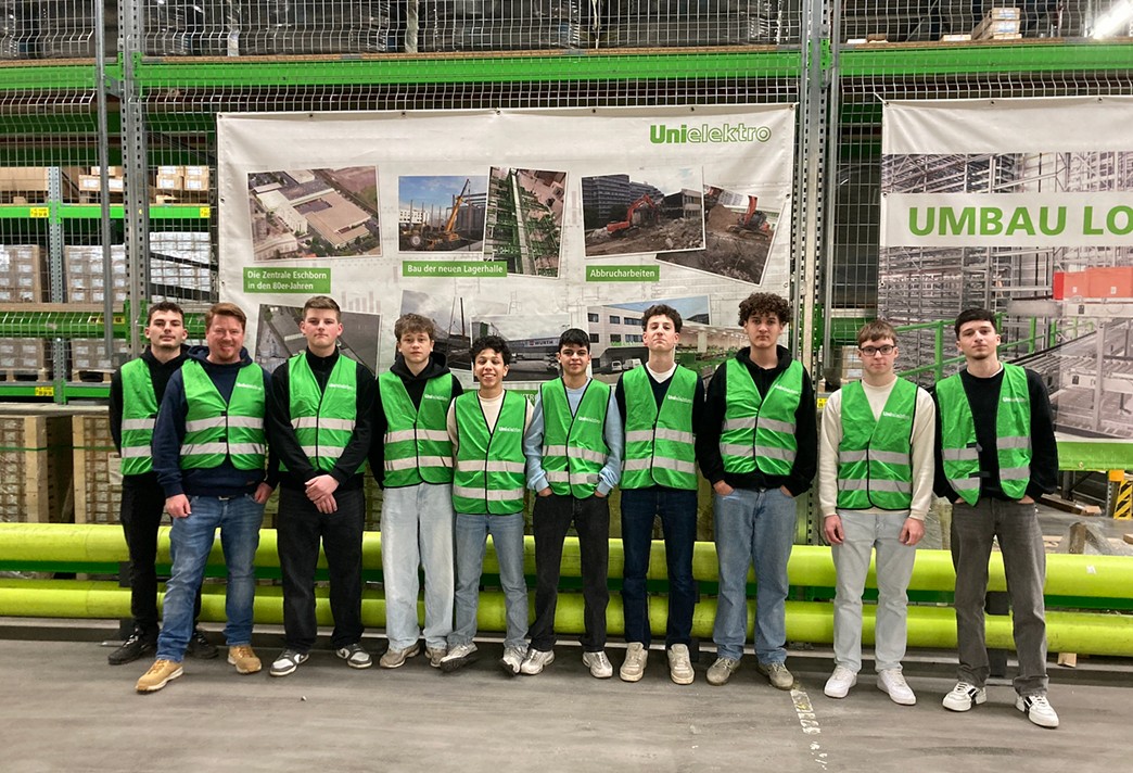 Besuch bei UNI ELEKTRO